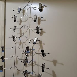 2× 4-pants/skirts hanger